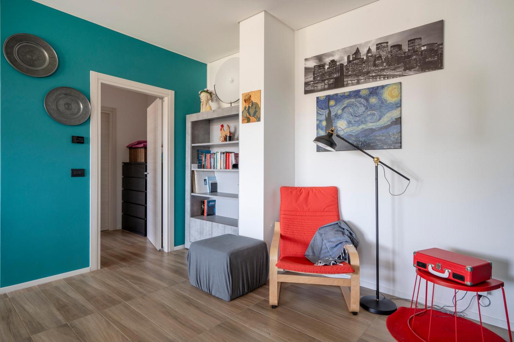 Kind Park - Sleek Apartment With Terrace & Parking Бари Екстериор снимка
